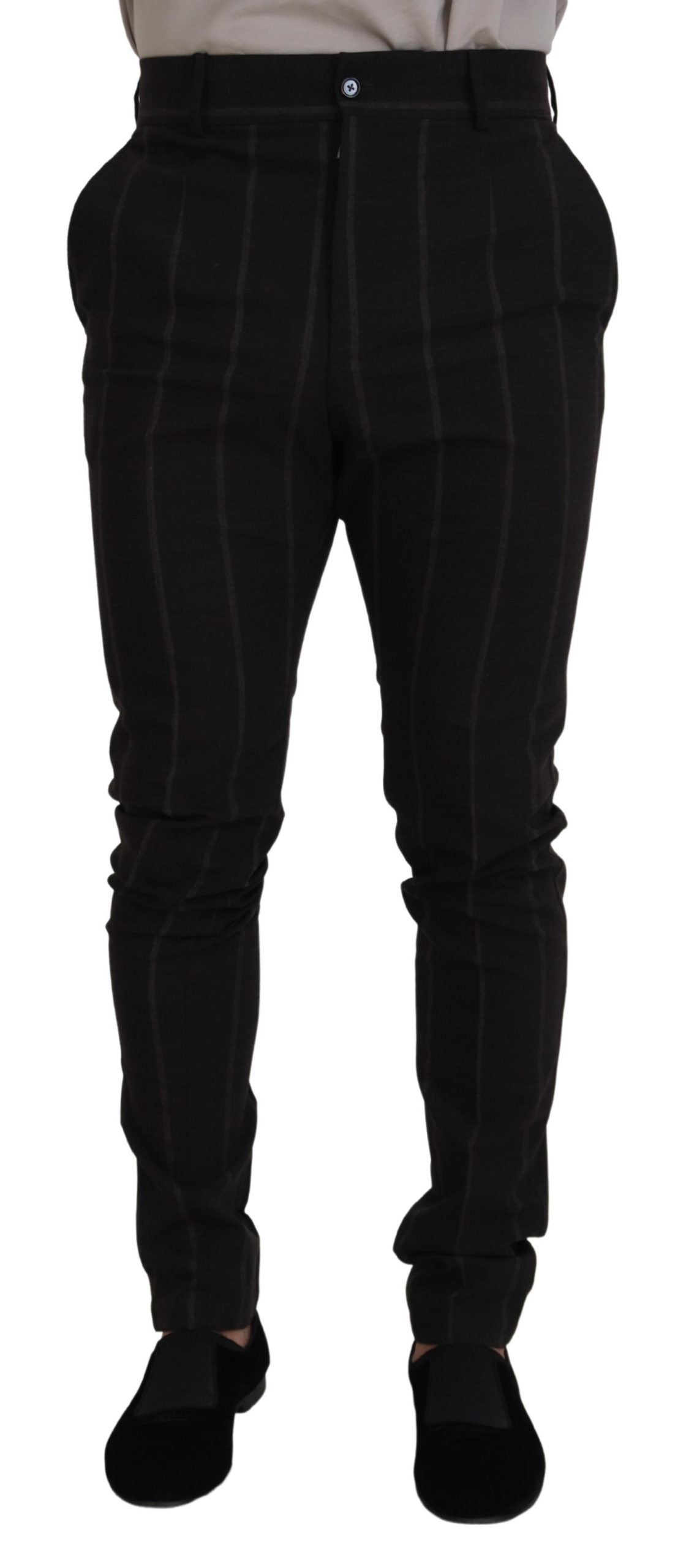 Elegantes pantalones chinos de rayas negras