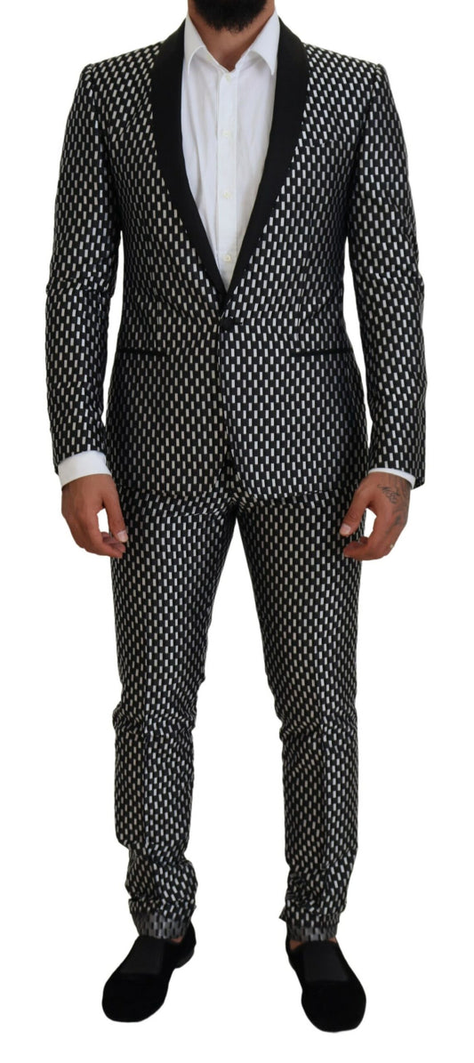Elegante traje ajustado de mezcla de seda negra