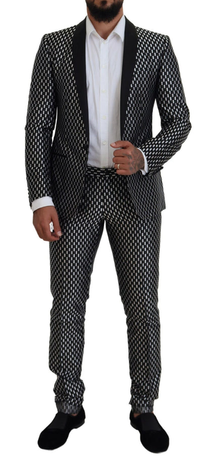 Elegante traje ajustado de mezcla de seda negra