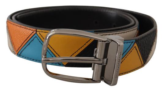 Elegante cinturón de piel multicolor con hebilla plateada