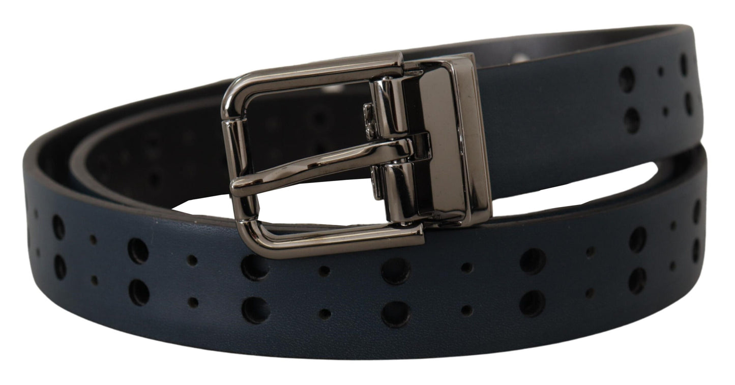Cinturón elegante de cuero azul con hebilla de metal