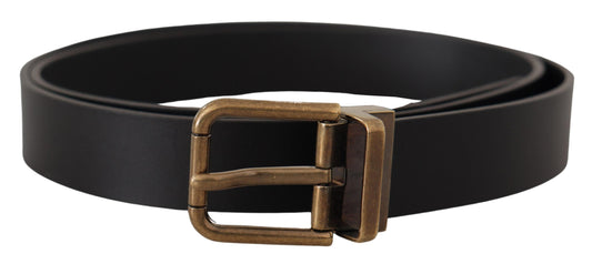 Cinturón elegante de cuero negro con hebilla vintage