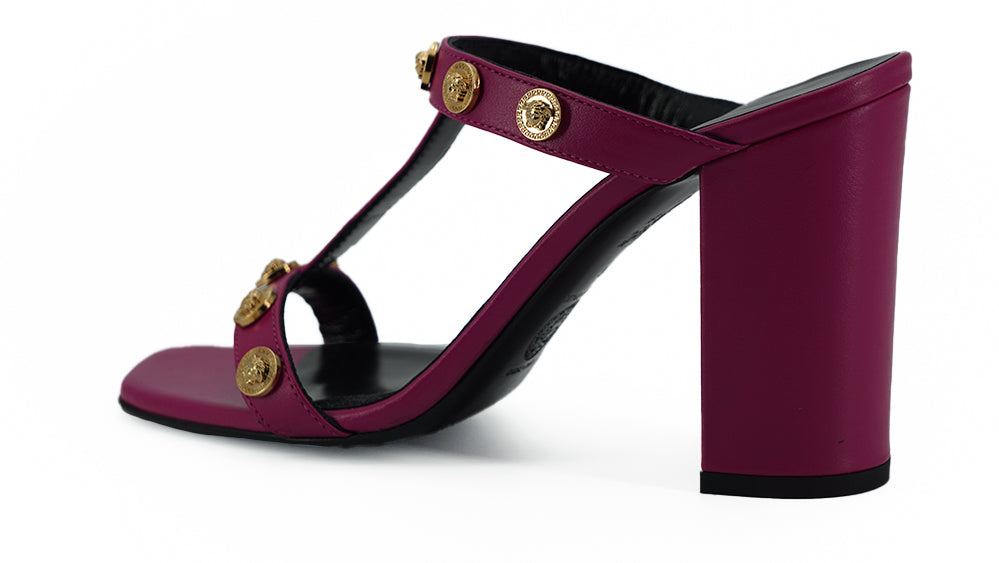 Elegantes sandalias altas de piel de becerro morada