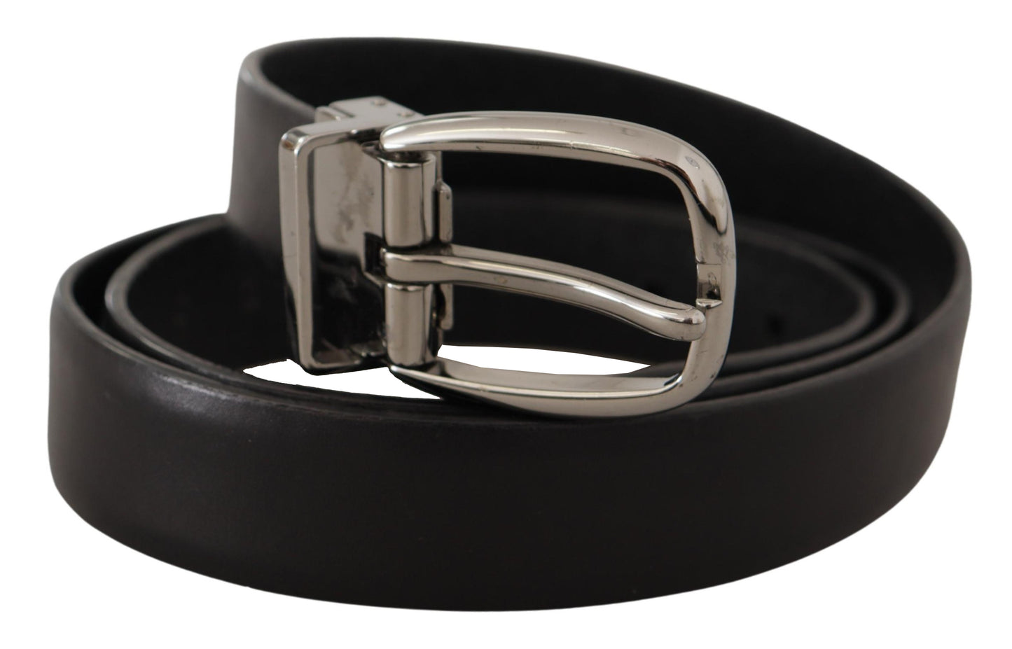 Cinturón elegante de diseño en cuero negro
