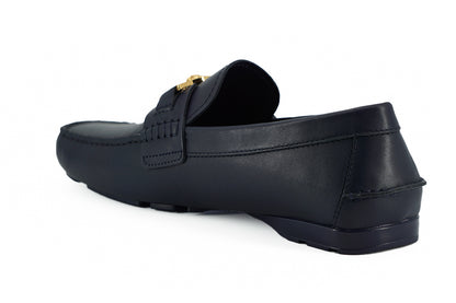 Elegantes mocasines de piel de becerro azul marino