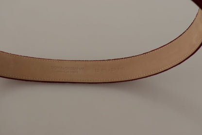 Cinturón elegante de terciopelo con logotipo grabado
