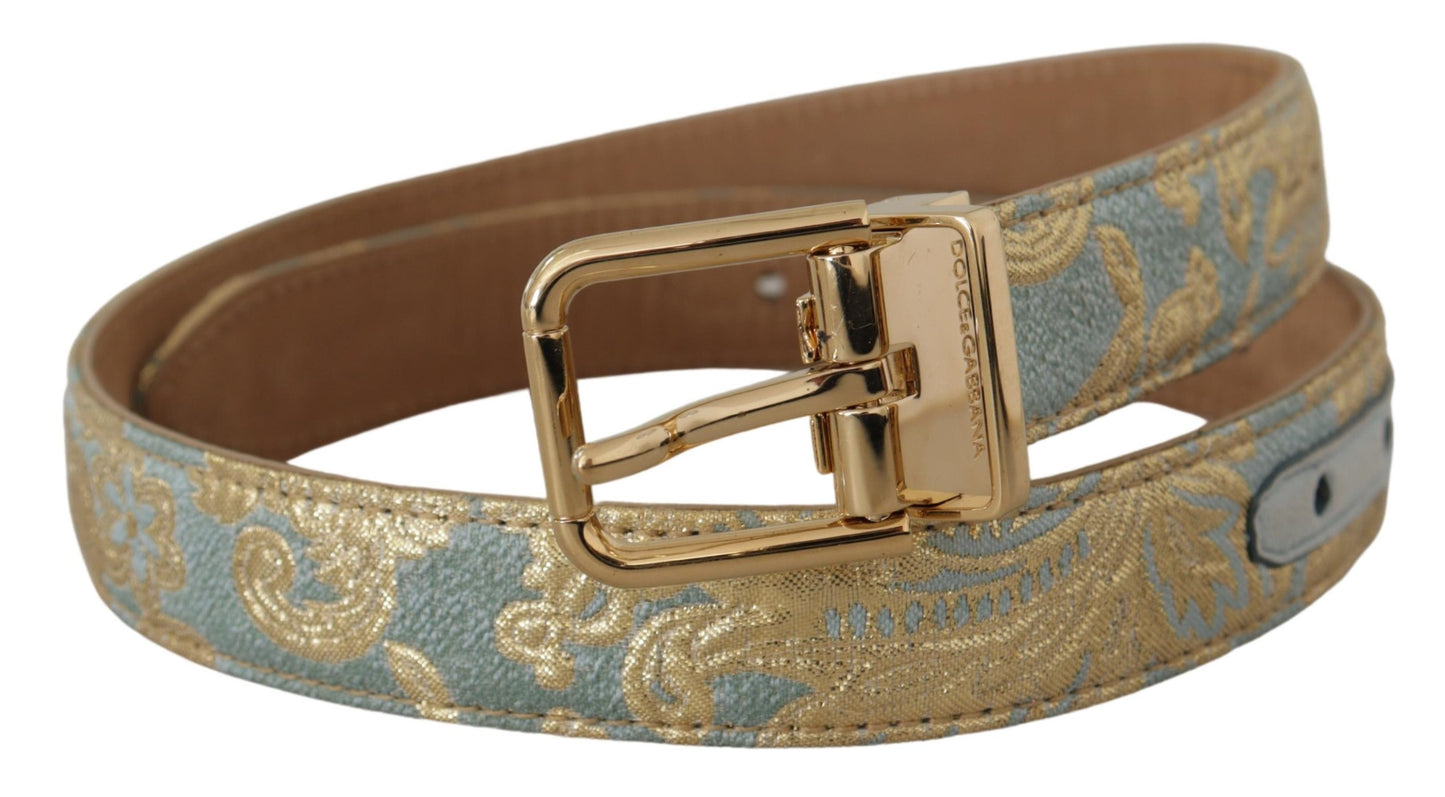 Cinturón elegante de piel azul claro con hebilla dorada