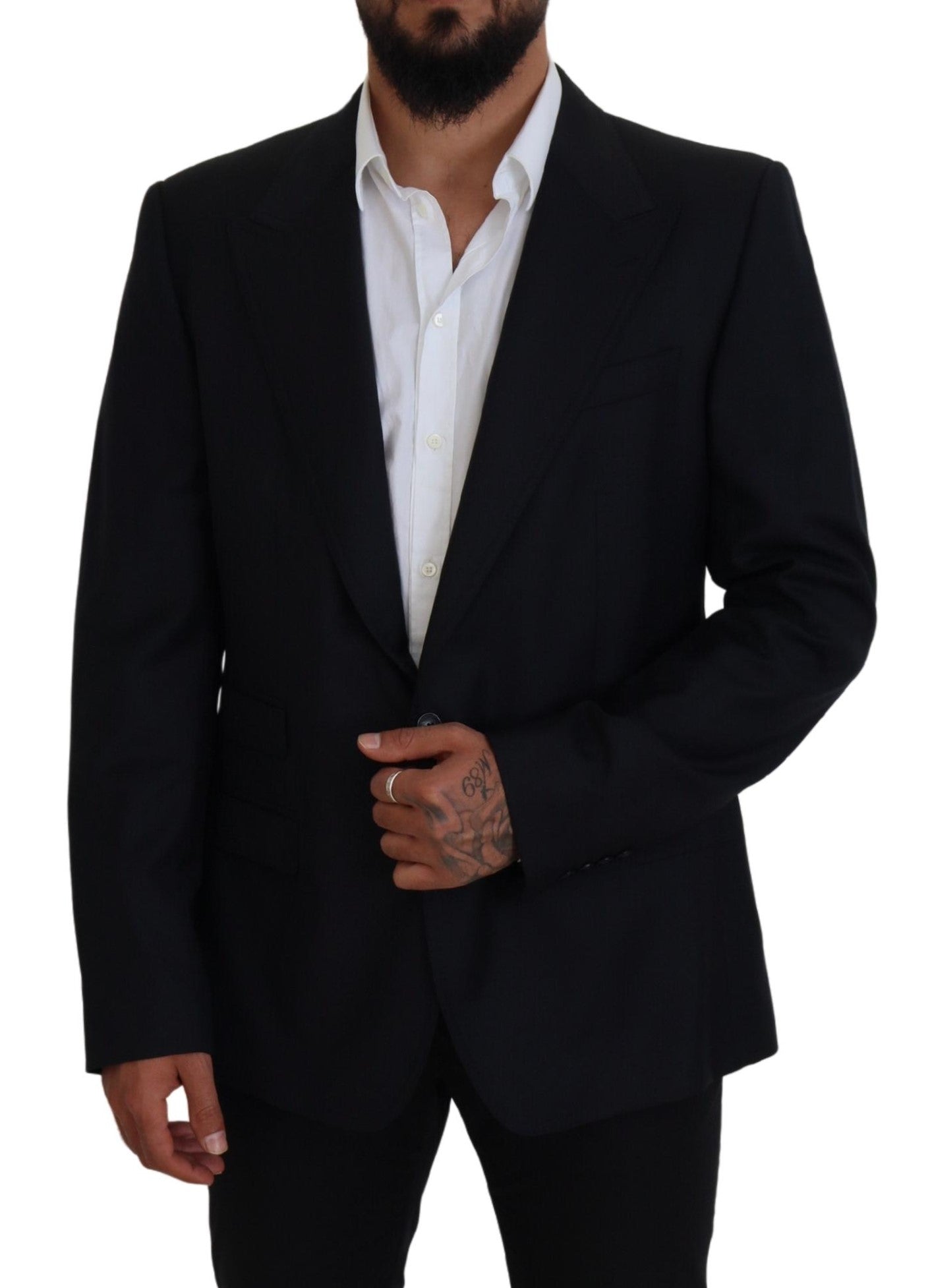Elegante blazer azul oscuro de botonadura sencilla
