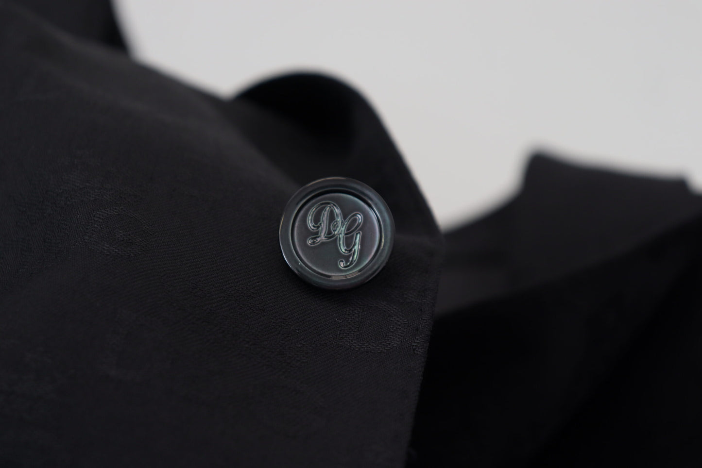 Elegante blazer formal negro estilo Martini