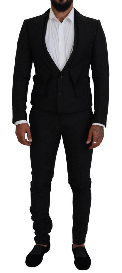 Elegante traje Martini negro para el hombre moderno
