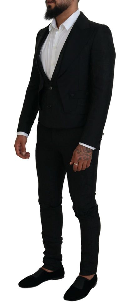 Elegante traje Martini negro para el hombre moderno
