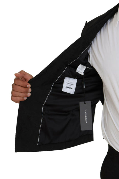 Elegante traje Martini negro para el hombre moderno