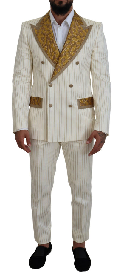 Elegante traje cruzado en blanco roto