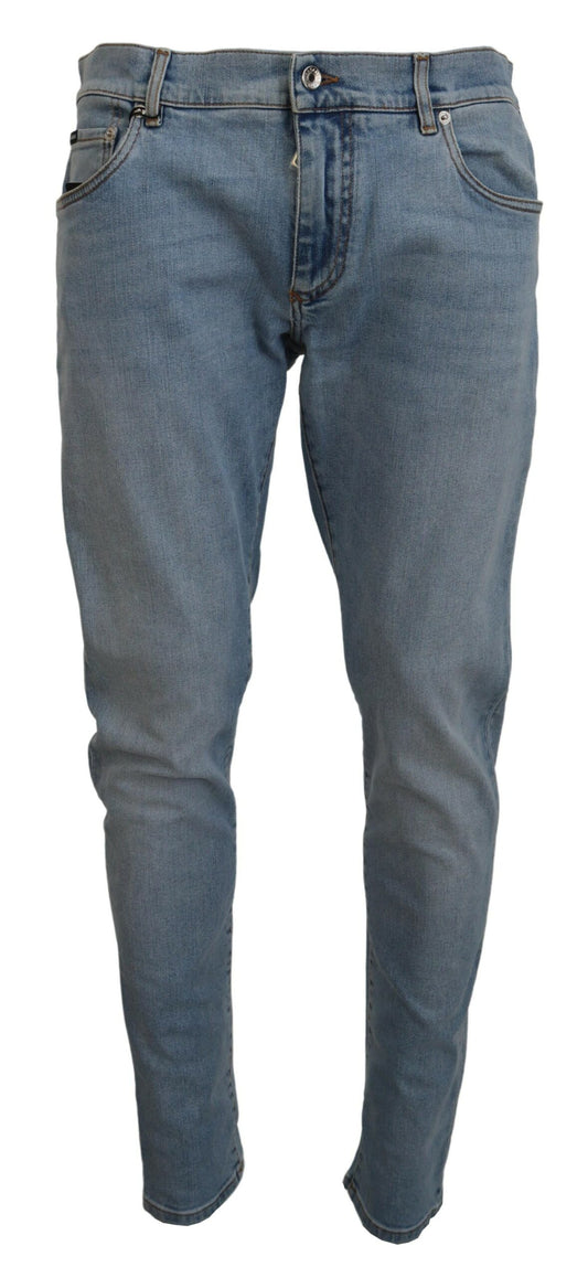 Pantalones vaqueros azul claro de corte entallado y elegantes