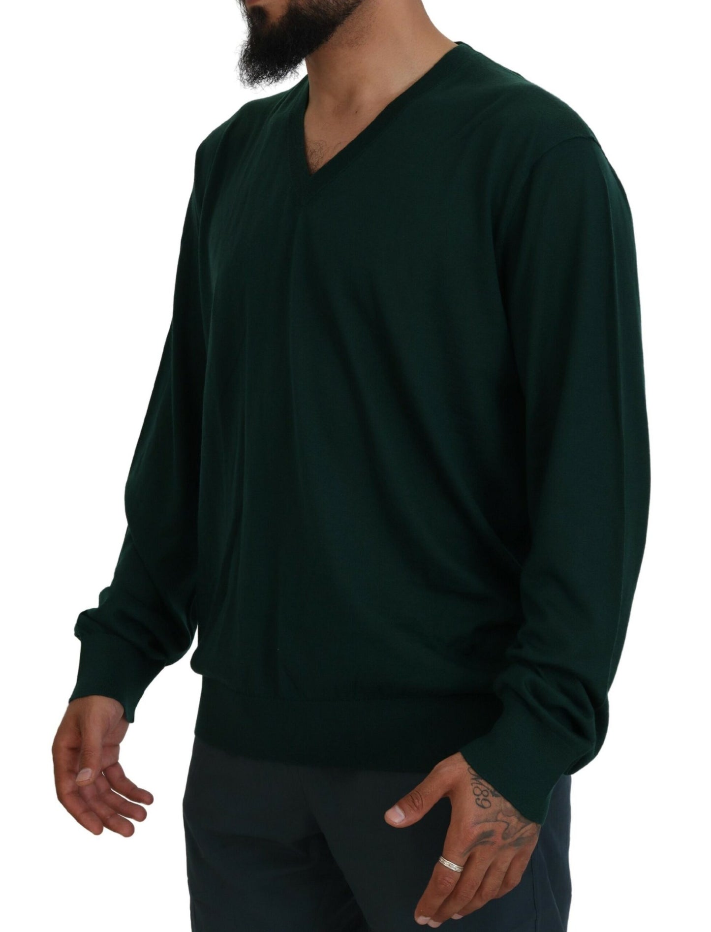 Elegante suéter de cachemira verde con cuello en V
