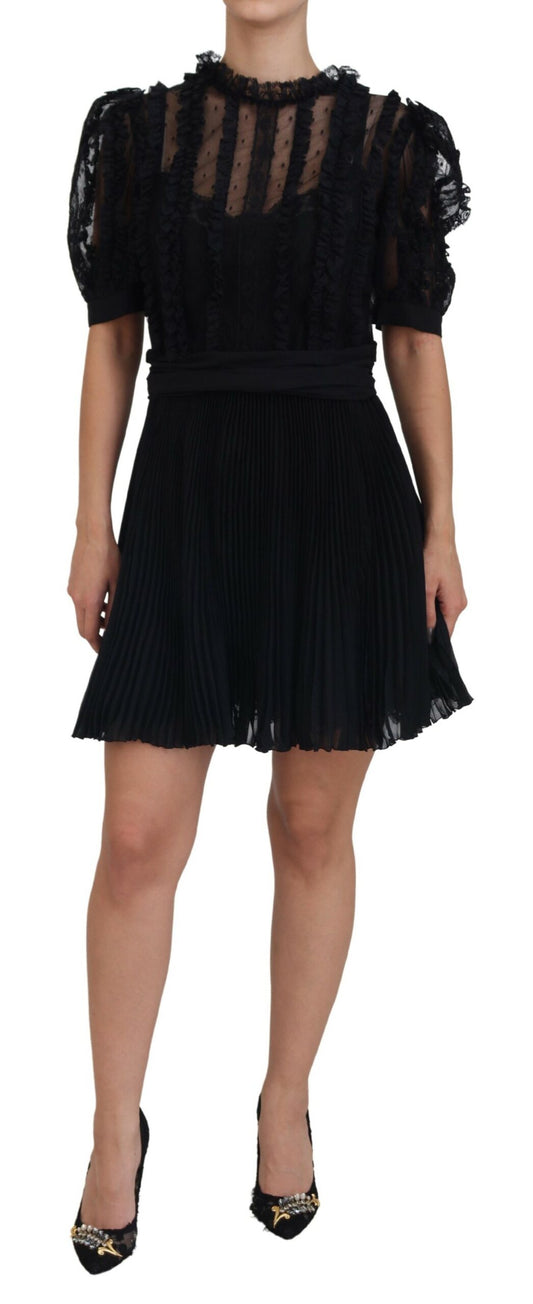 Elegante minivestido de corte A con detalles de encaje