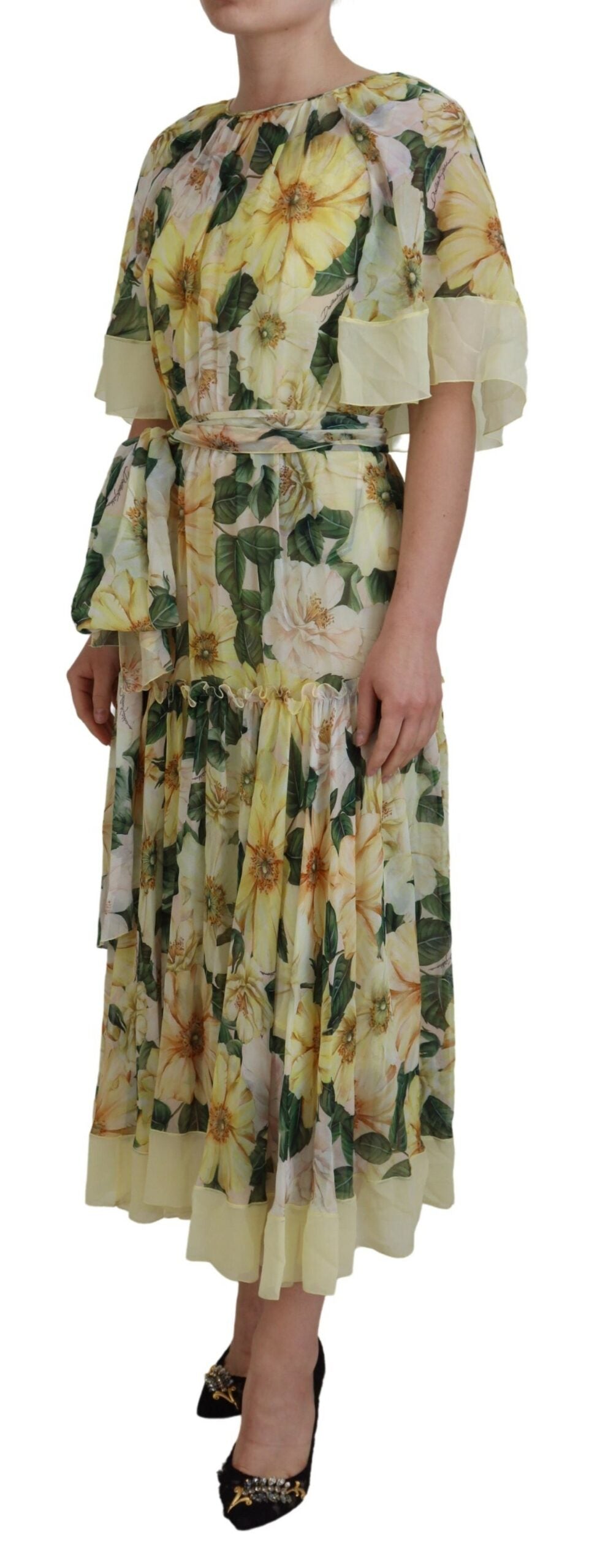 Elegante vestido largo de seda floral