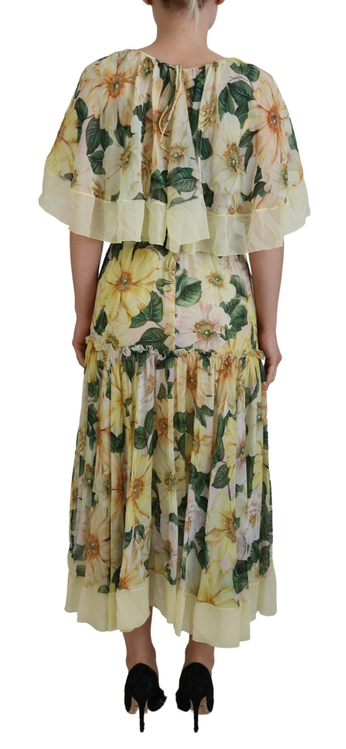Elegante vestido largo de seda floral