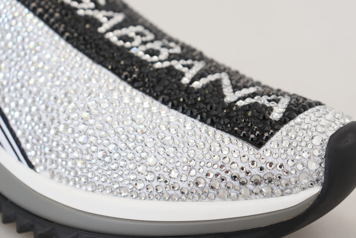 Zapatillas deportivas plateadas brillantes con diamantes de imitación