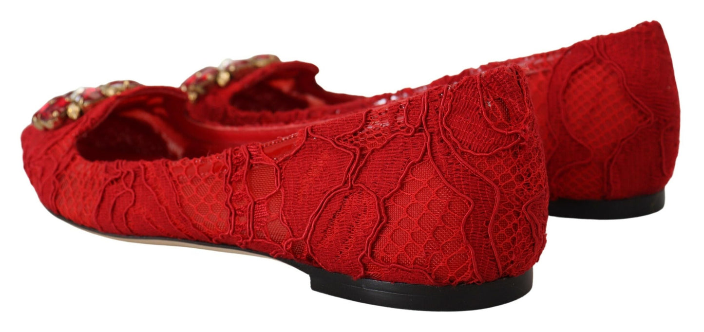 Zapatos planos con adornos de cristal rojo