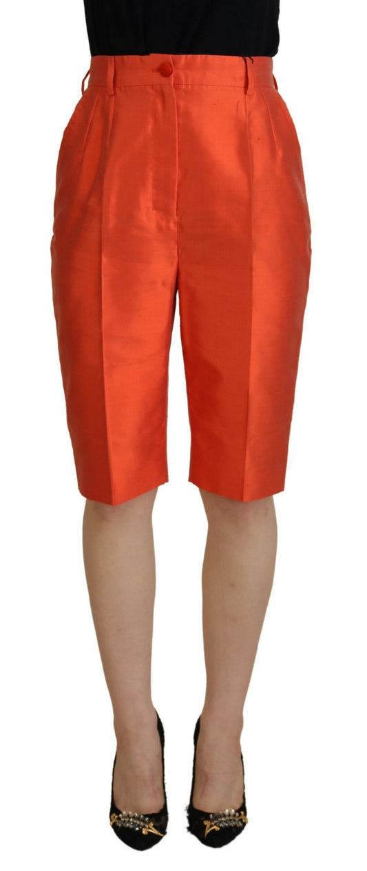 Elegantes pantalones cortos de seda con cintura alta