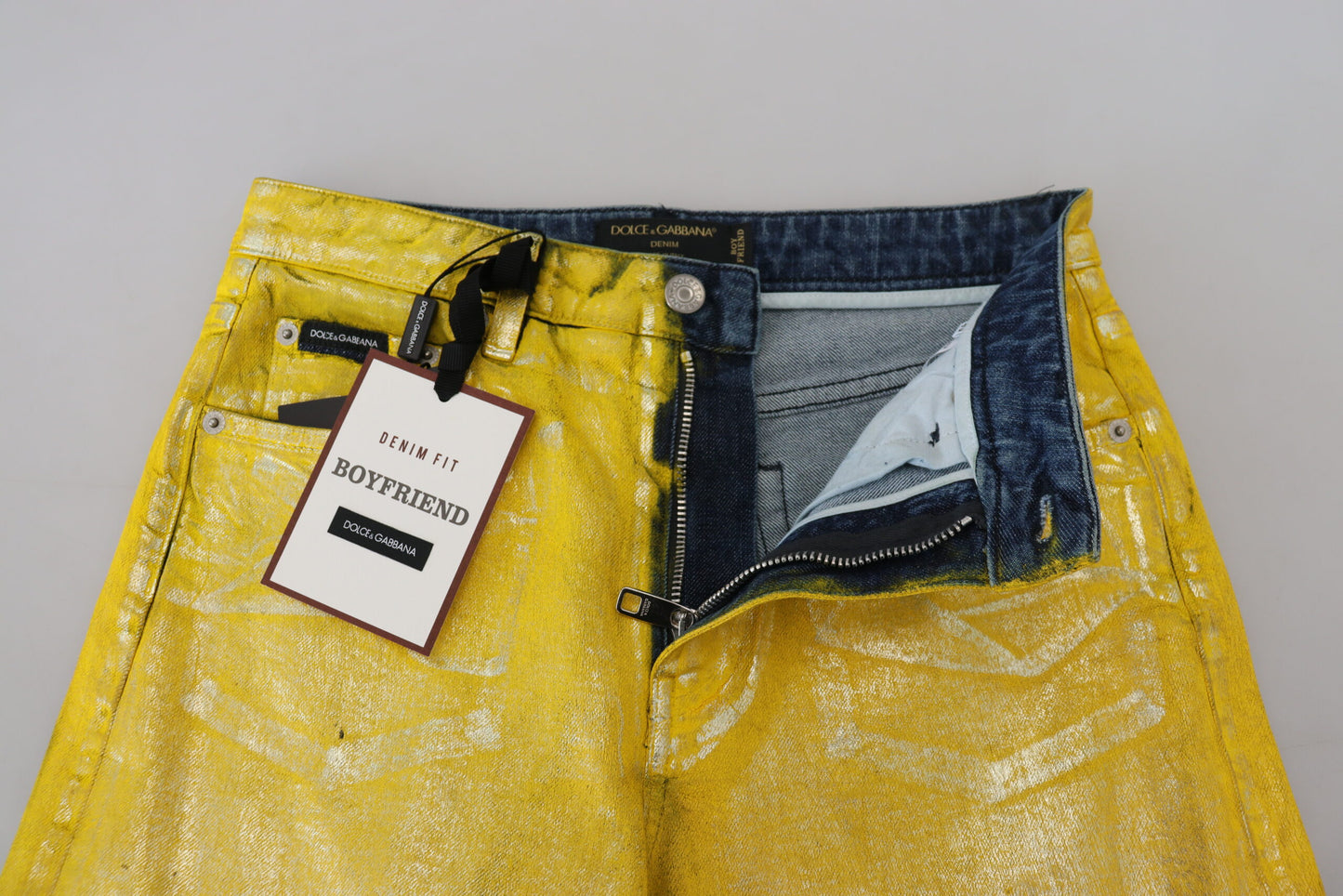 Vaqueros rectos y elegantes de cintura alta en amarillo vibrante
