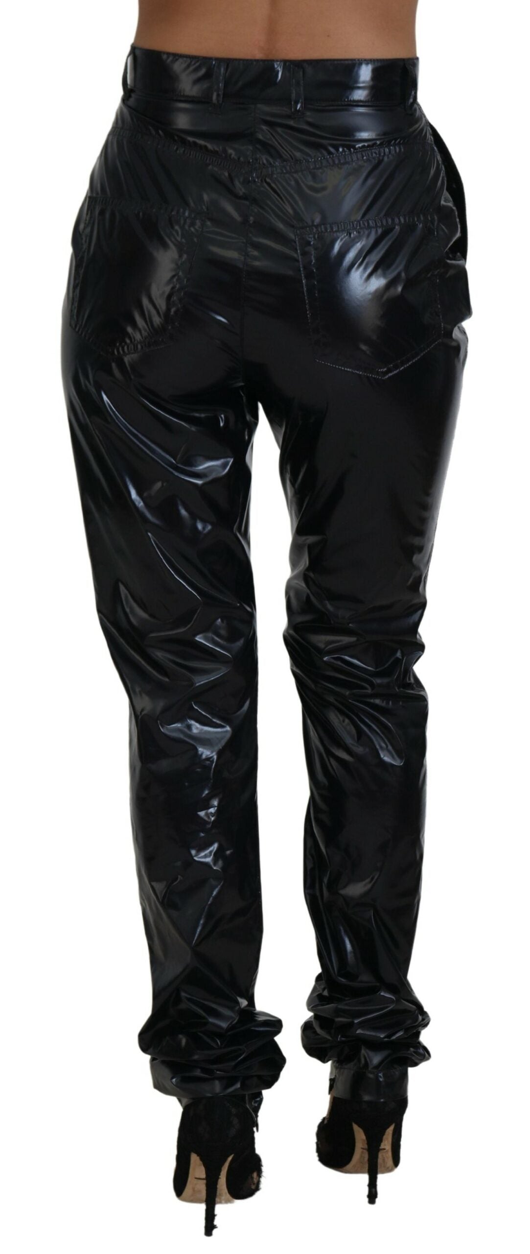Pantalones pitillo de cintura alta y chic: la elegancia reinventada