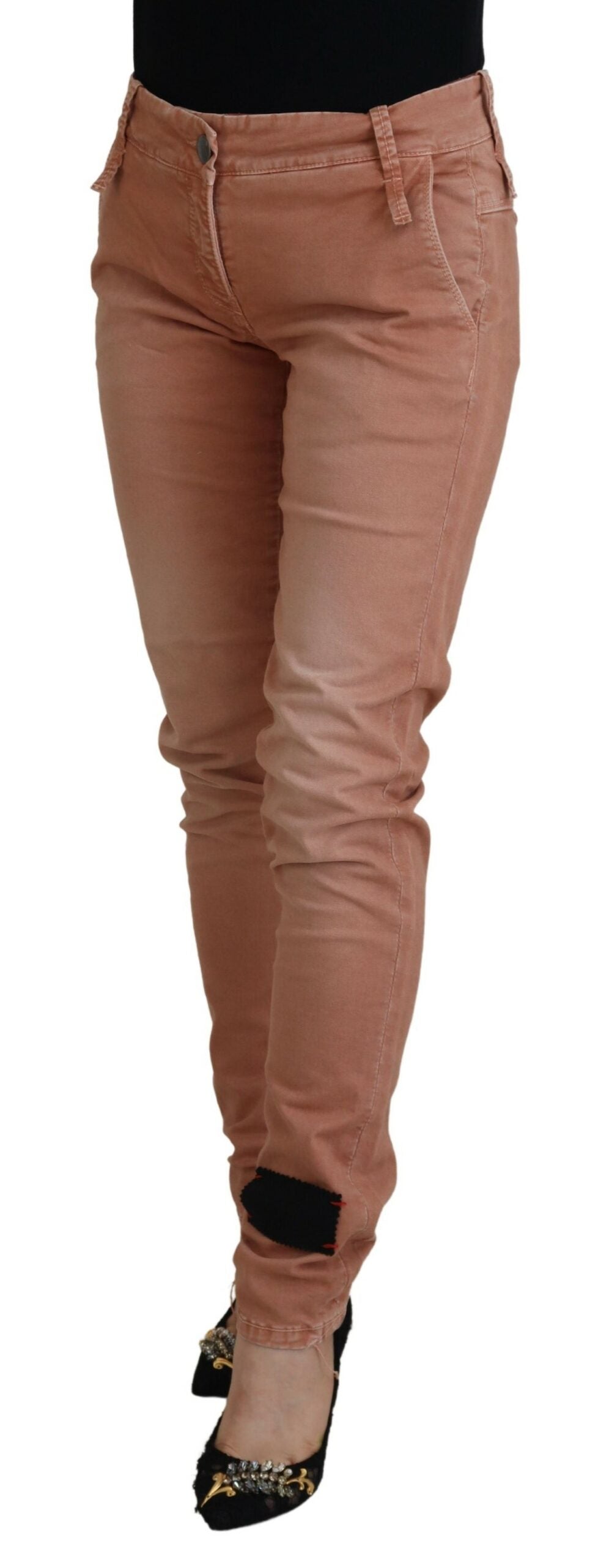 Pantalones elásticos de algodón de corte entallado y elegantes