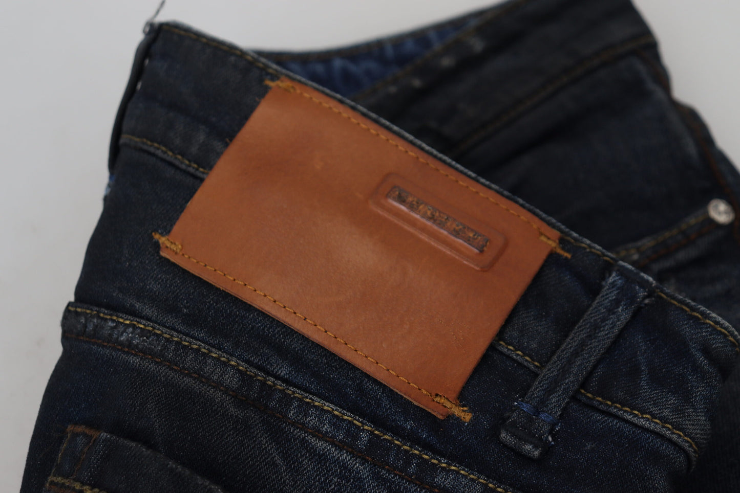 Pantalones vaqueros ajustados y elegantes de cintura baja