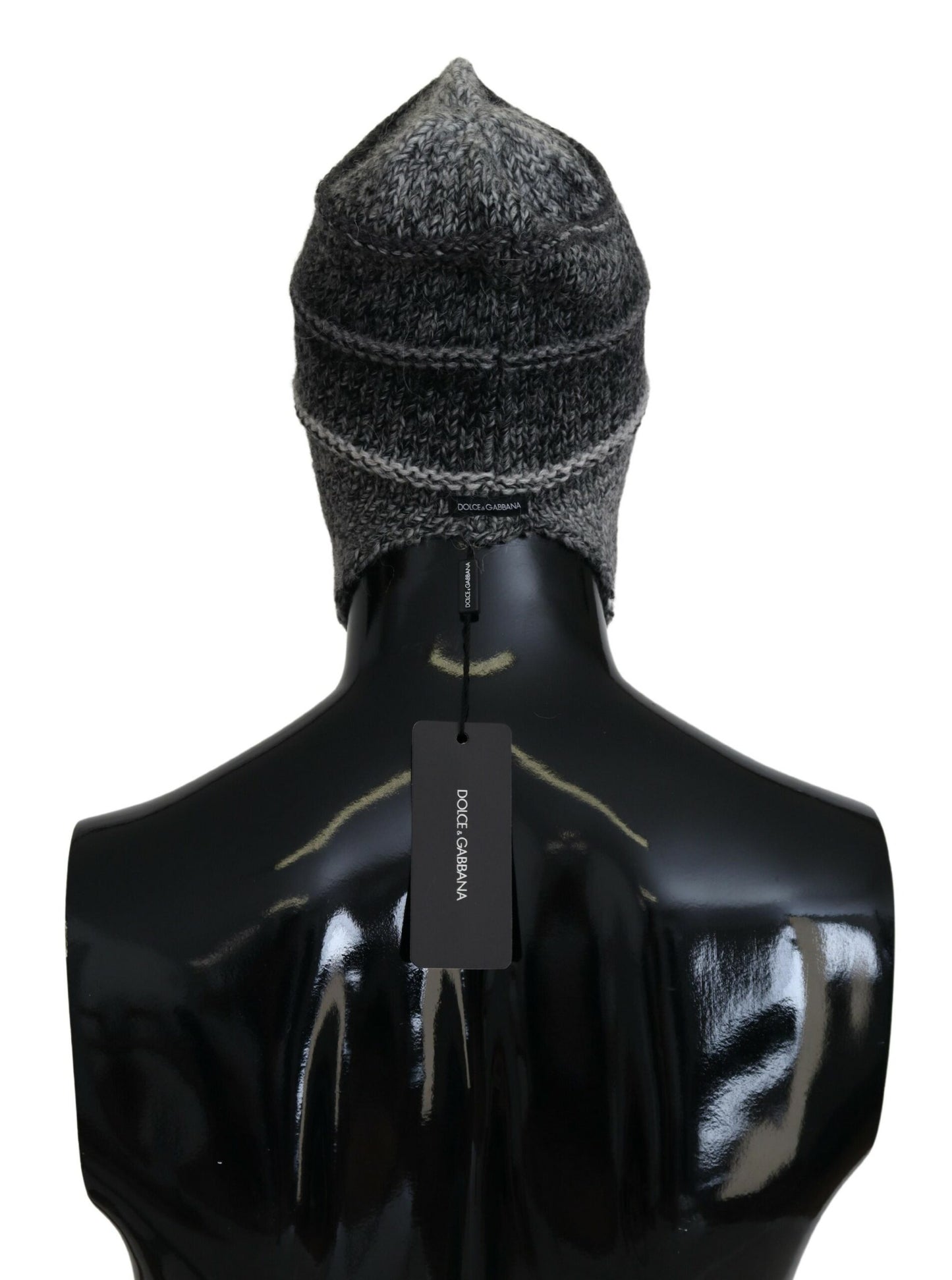 Elegante gorro de punto gris
