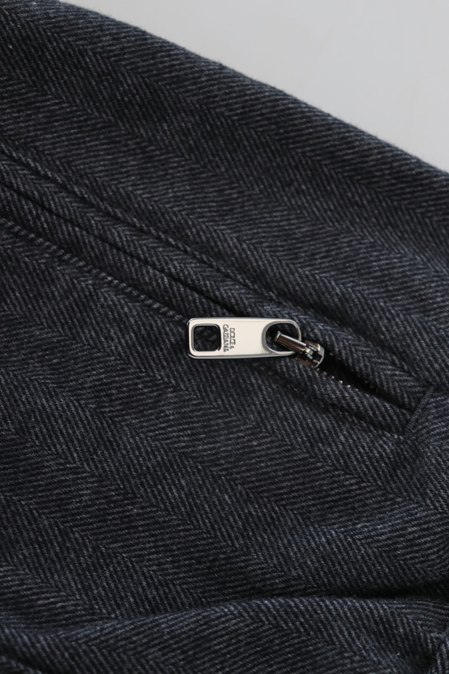 Elegantes pantalones deportivos de algodón gris para hombre