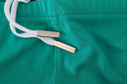Bañador elegante verde con logotipo blanco