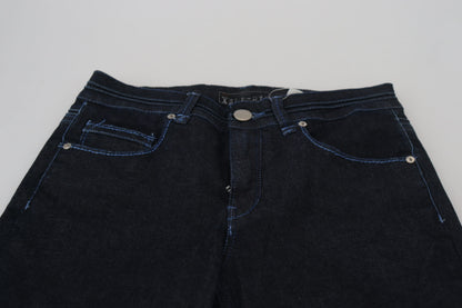 Denim de algodón chic de corte entallado en azul oscuro