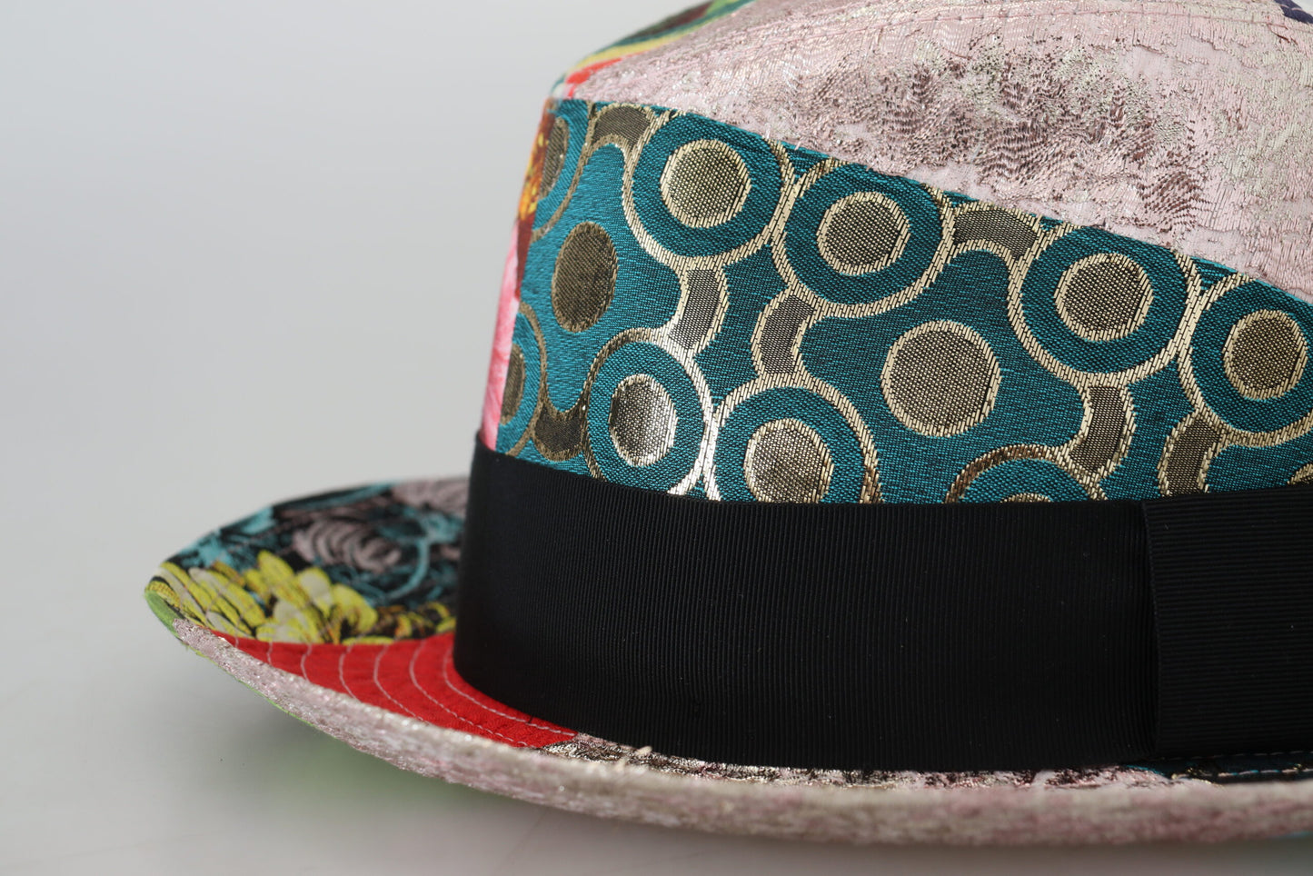Gorra Fedora Multicolor Elegante y Ecléctica