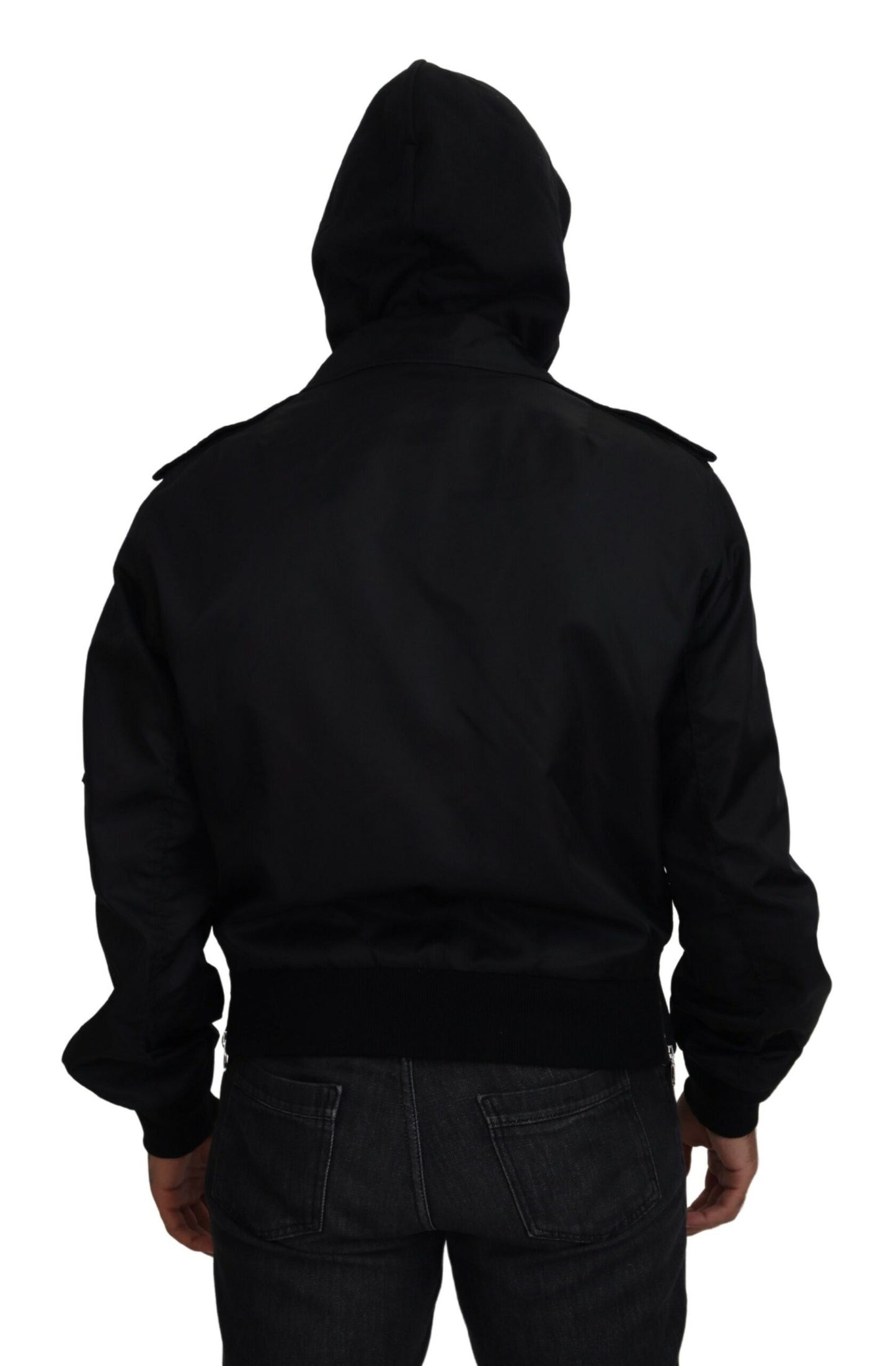 Chaqueta bomber con capucha negra elegante