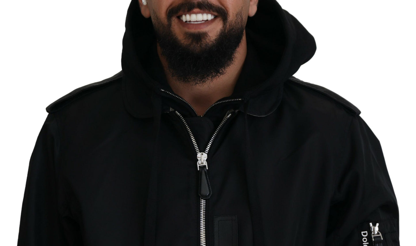 Chaqueta bomber con capucha negra elegante