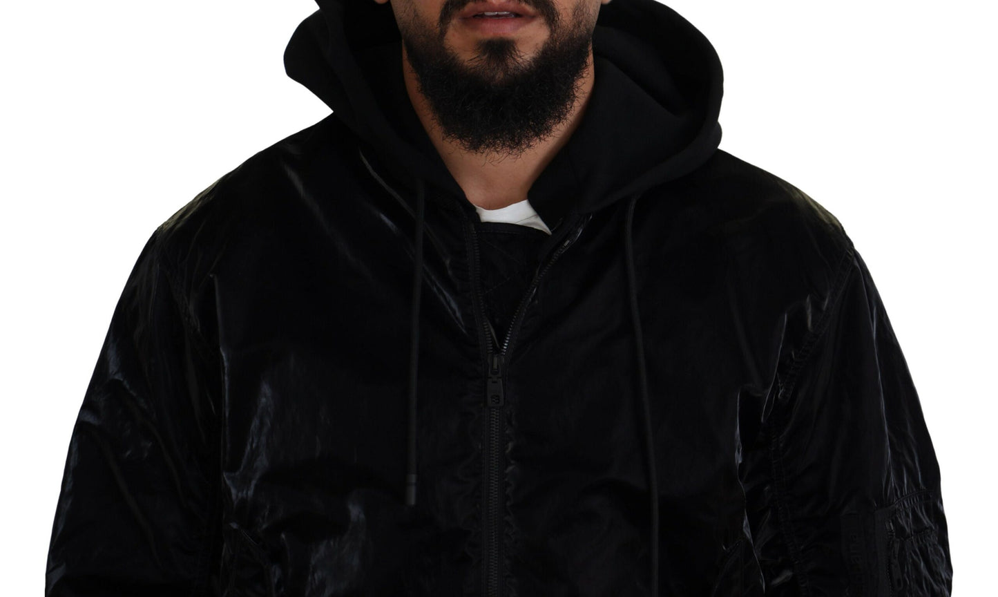Elegante chaqueta bomber negra con capucha