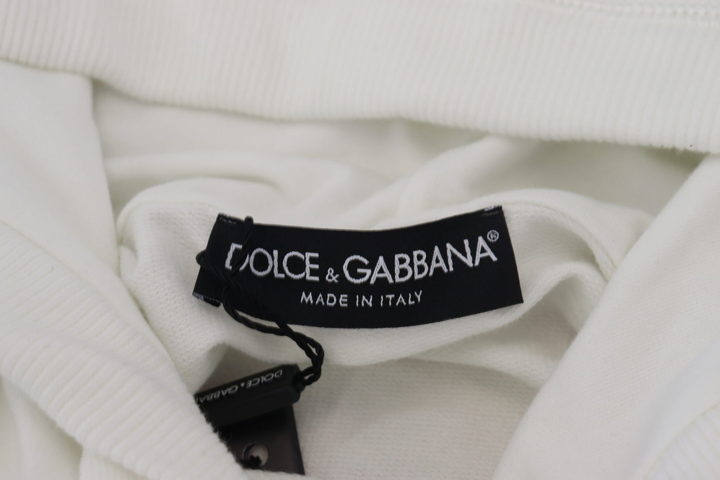 Sudadera con capucha y logotipo blanco elegante