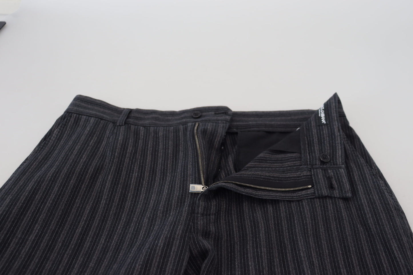Elegantes pantalones de vestir chinos a rayas