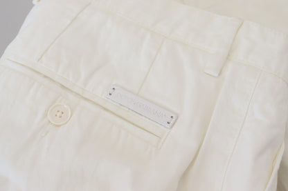 Elegantes pantalones chinos de algodón blanco