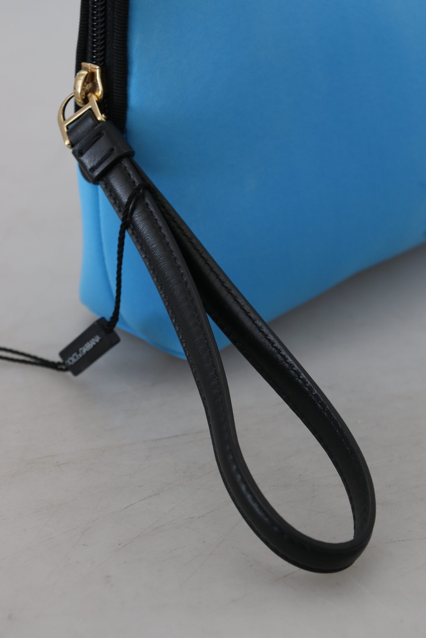 Elegante bolso de poliamida azul