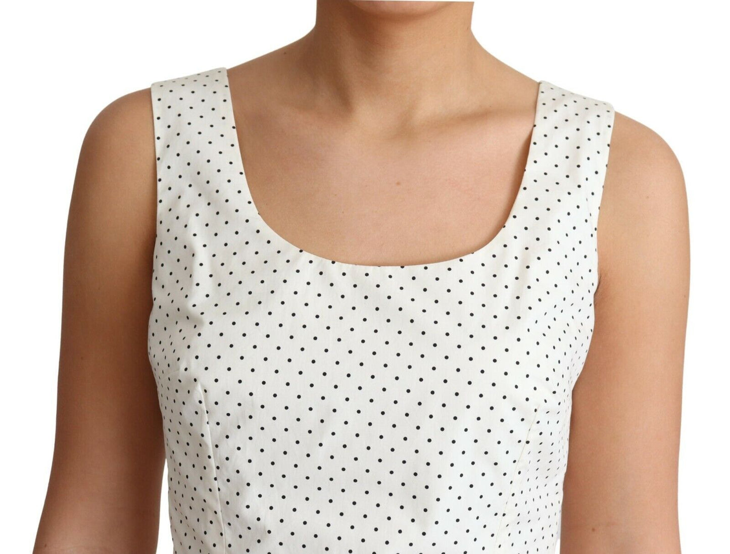 Elegante vestido sin mangas de lunares en forma de A