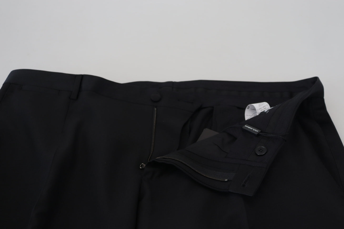 Pantalones de vestir negros elegantes de corte entallado