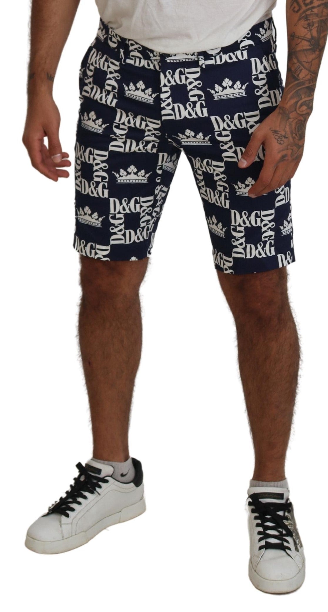 Pantalones cortos chinos casuales con estampado de corona