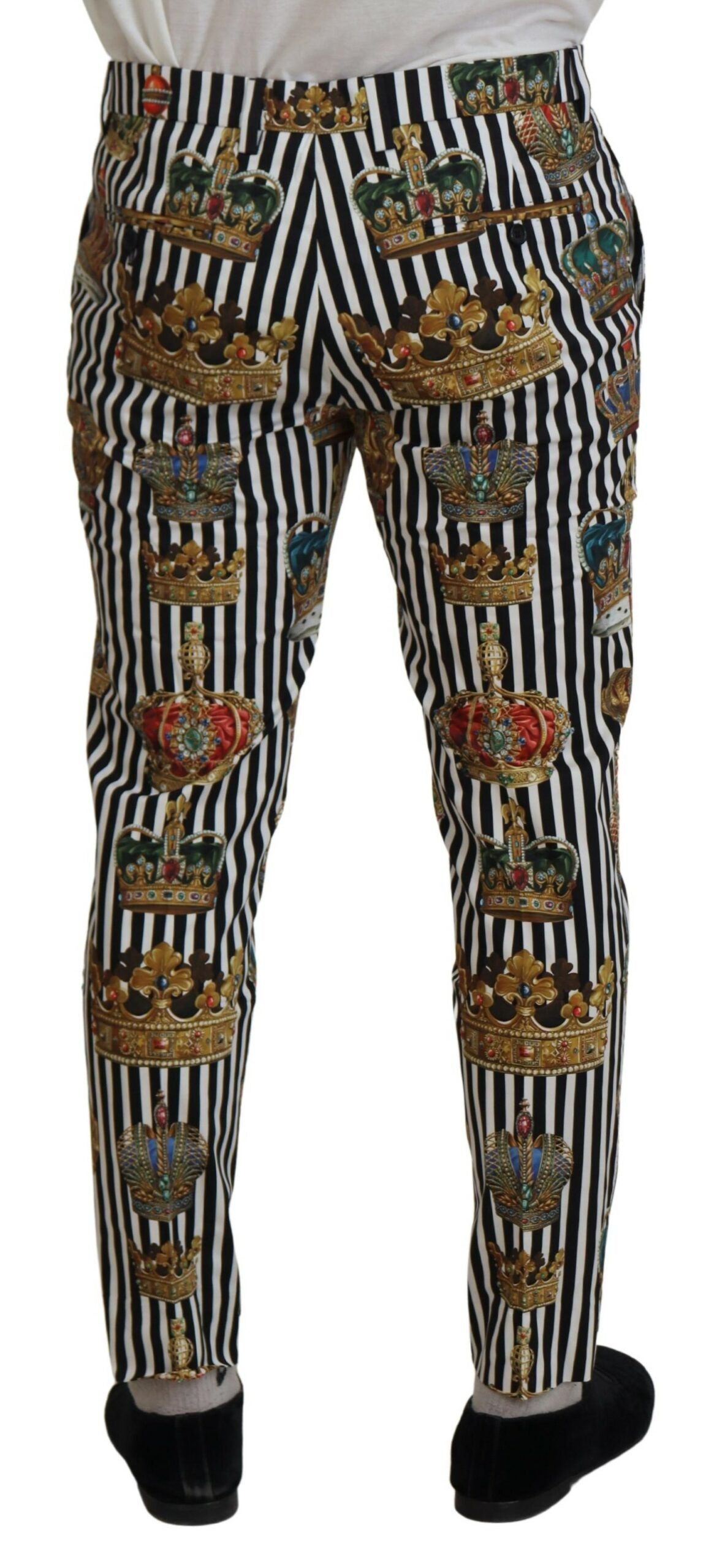 Elegantes pantalones chinos con rayas de corona dorada