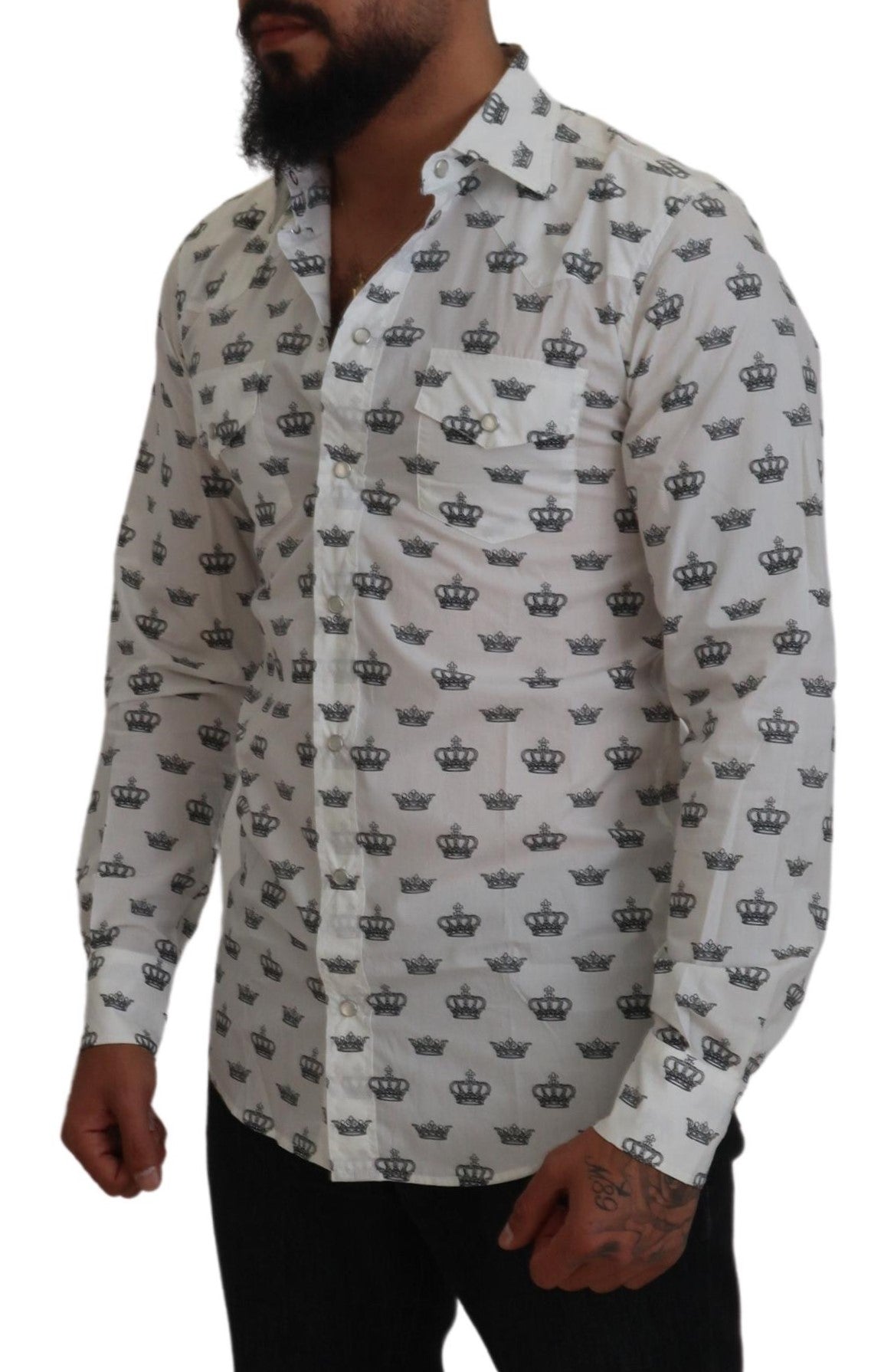 Camisa de vestir ajustada con estampado de corona