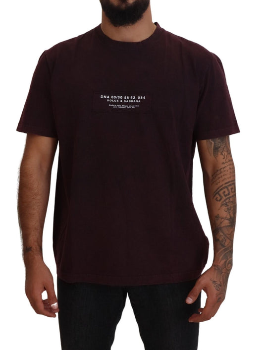 Elegante camiseta burdeos de cuello redondo
