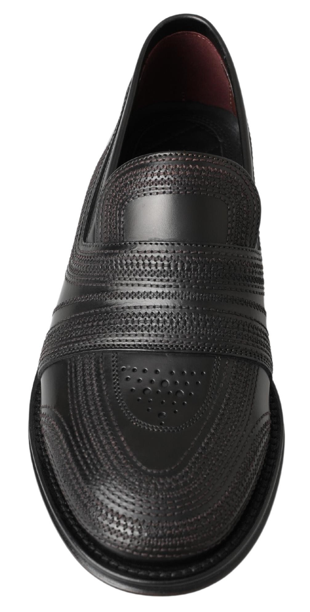 Elegantes mocasines de piel negra