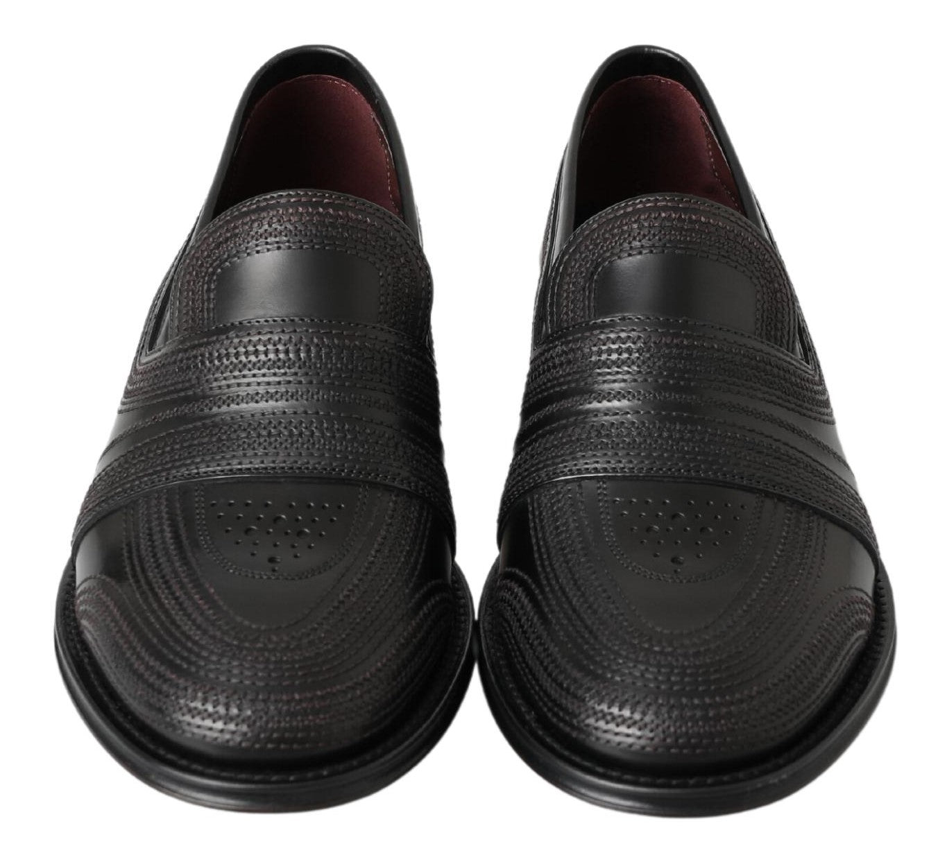 Elegantes mocasines de piel negra