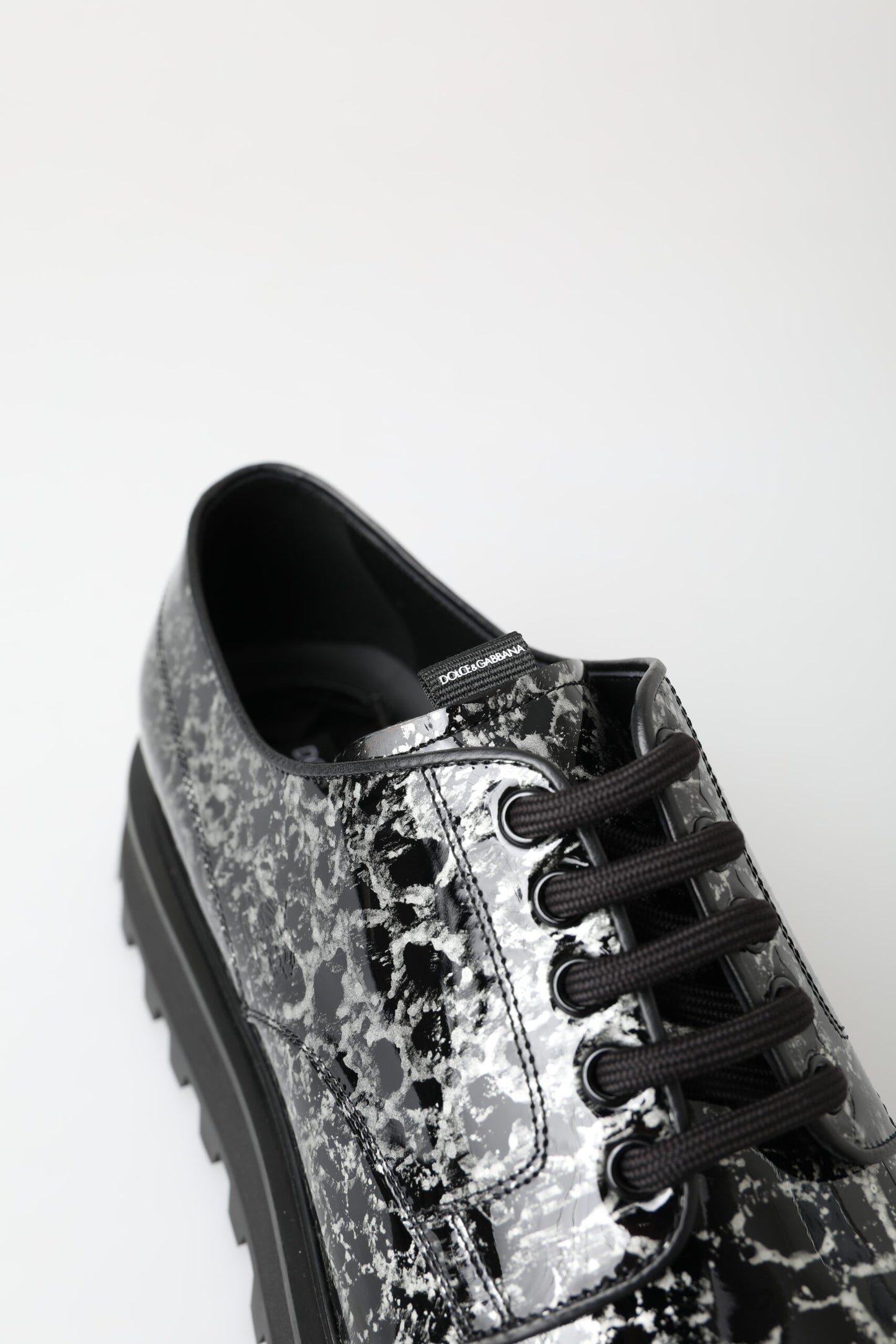 Sofisticados zapatos Derby de dos tonos